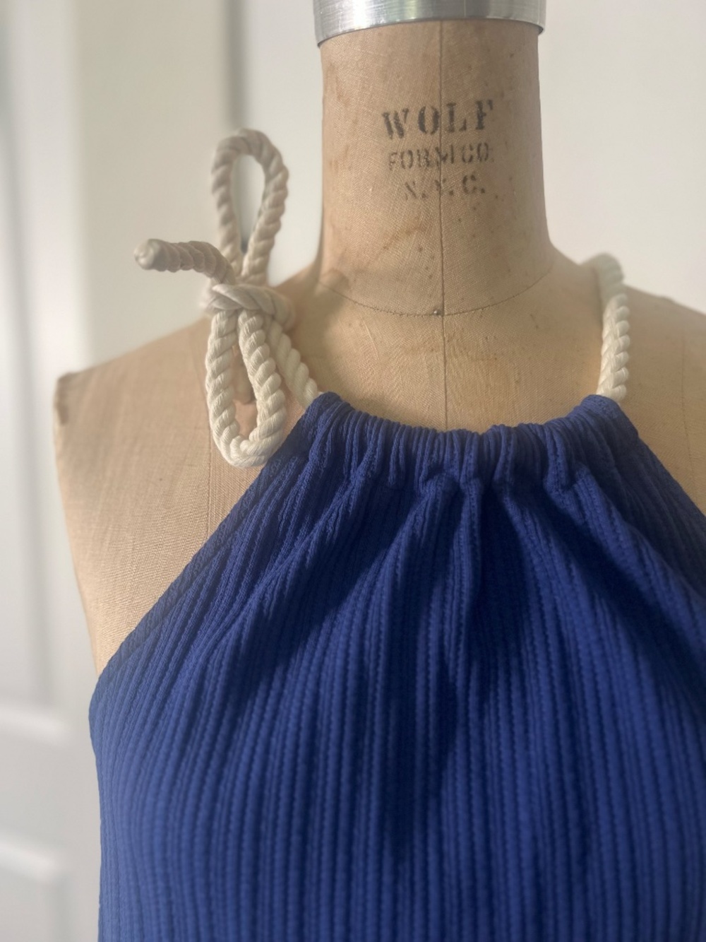 Sezane Rope Halter - Picture 3 of 4
